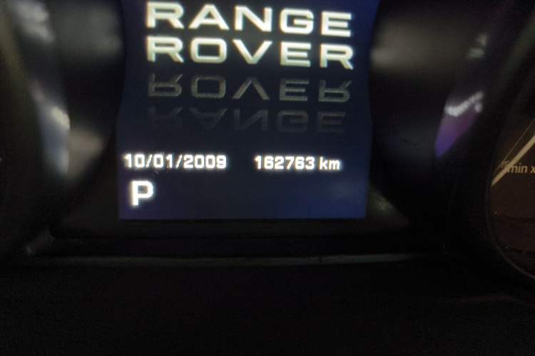 Used Land Rover Range Evoque 2013 2.0T 5-Door Ignite Edition Odometer Close Up