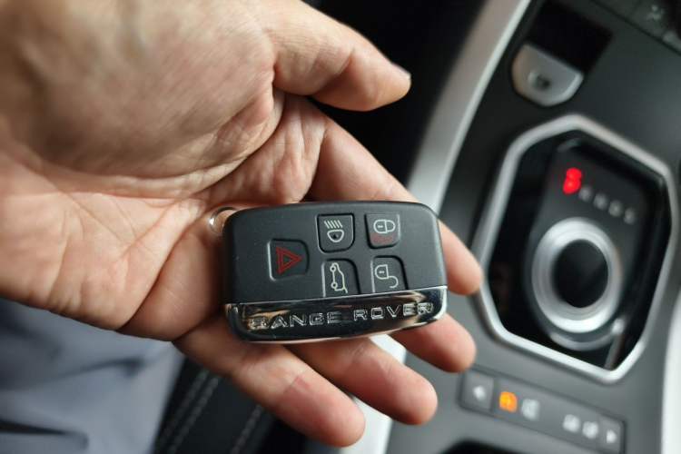 Used Land Rover Range Evoque 2013 2.0T 5-Door Ignite Edition Vehicle Key