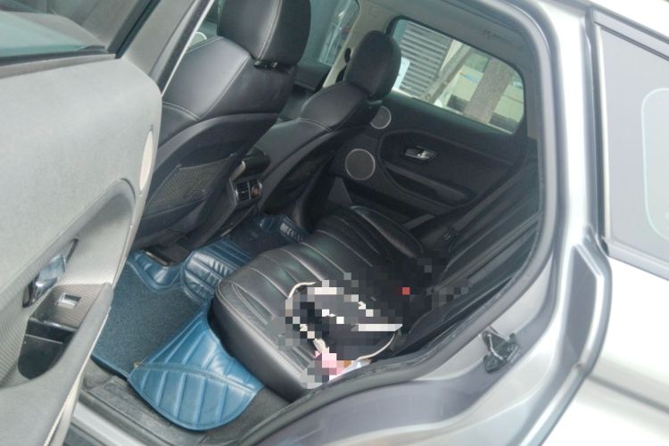 Used Land Rover Range Evoque 2013 2.2T 5-Door Diesel Edition Interior 4