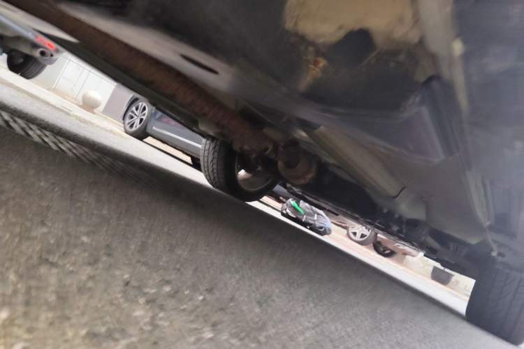 Used Land Rover Range Evoque 2013 2.0T 5-Door Ignite Edition Chassis Rear Right