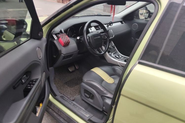 Used Land Rover Range Evoque 2013 2.0T 5-Door Ignite Edition Driver Seat