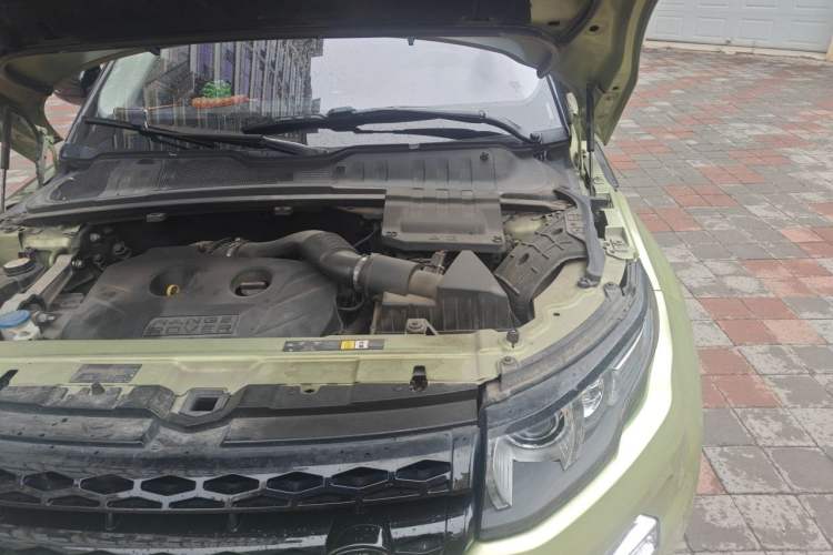 Used Land Rover Range Evoque 2013 2.0T 5-Door Ignite Edition Engine Bay Left
