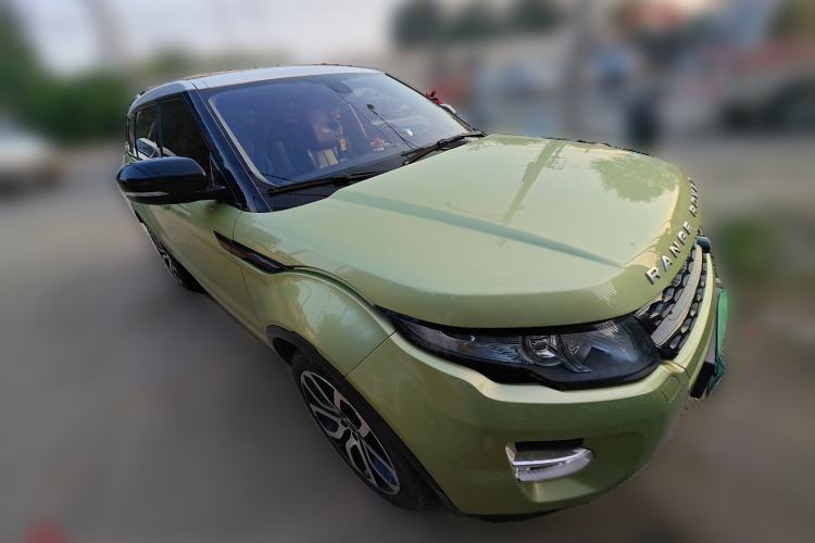 Used Land Rover Range Evoque 2013 2.0T 5-Door Ignite Edition Front Right 45 Deg