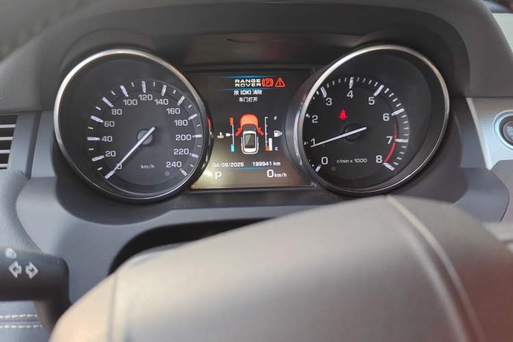 Used Land Rover Range Evoque 2013 2.0T 5-Door Ignite Edition Instrument Cluster