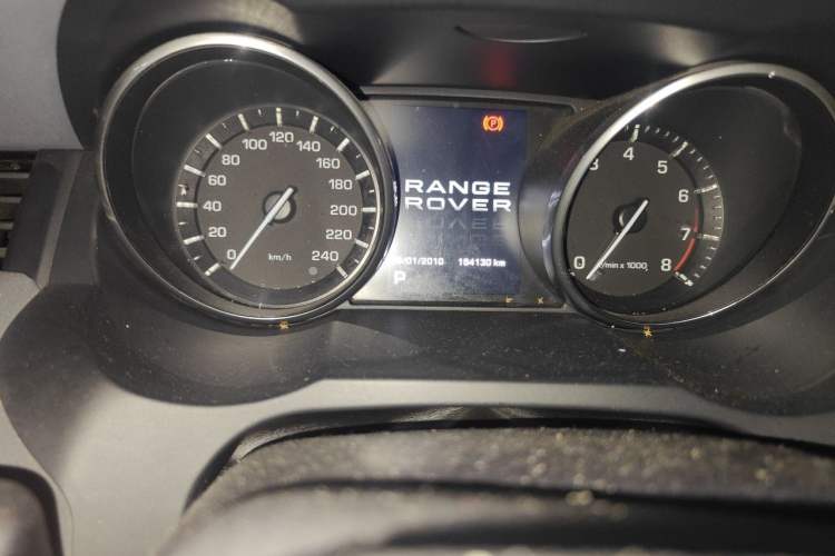 Used Land Rover Range Evoque 2013 2.0T 5-Door Ignite Edition Odometer Close Up