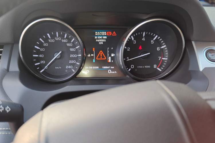 Used Land Rover Range Evoque 2013 2.0T 5-Door Ignite Edition Odometer Close Up