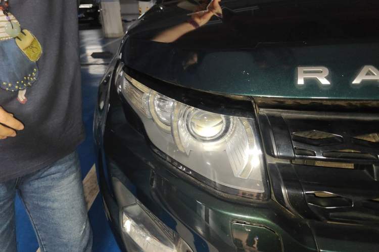 Used Land Rover Range Evoque 2013 2.0T 5-Door Ignite Edition Right Front Headlight