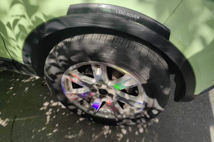 Used Land Rover Range Evoque 2013 2.0T 5-Door Yaozhen Edition Right Front Wheel Hub