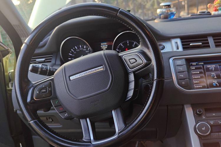 Used Land Rover Range Evoque 2013 2.0T 5-Door Ignite Edition Steering Wheel