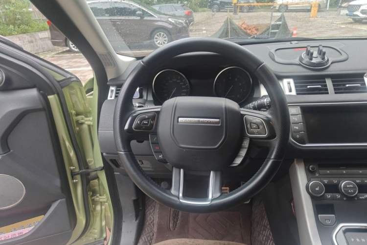 Used Land Rover Range Evoque 2013 2.0T 5-Door Ignite Edition Steering Wheel