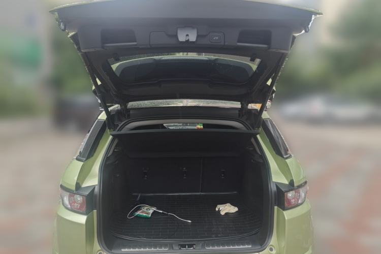 Used Land Rover Range Evoque 2013 2.0T 5-Door Ignite Edition Trunk