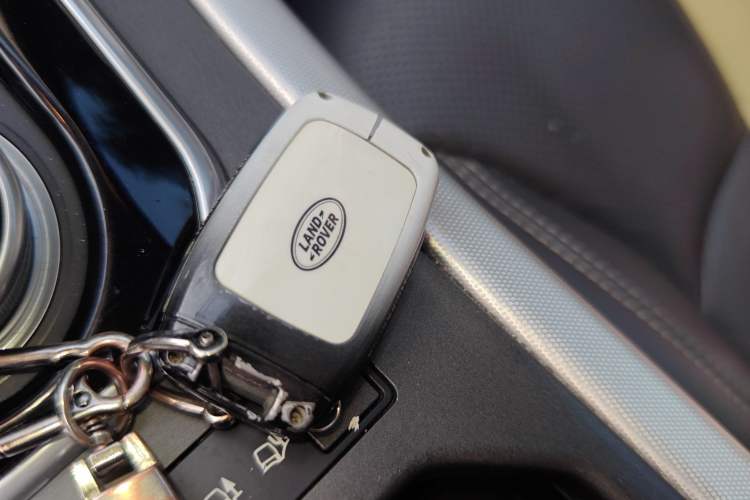 Used Land Rover Range Evoque 2013 2.0T 5-Door Ignite Edition Vehicle Key