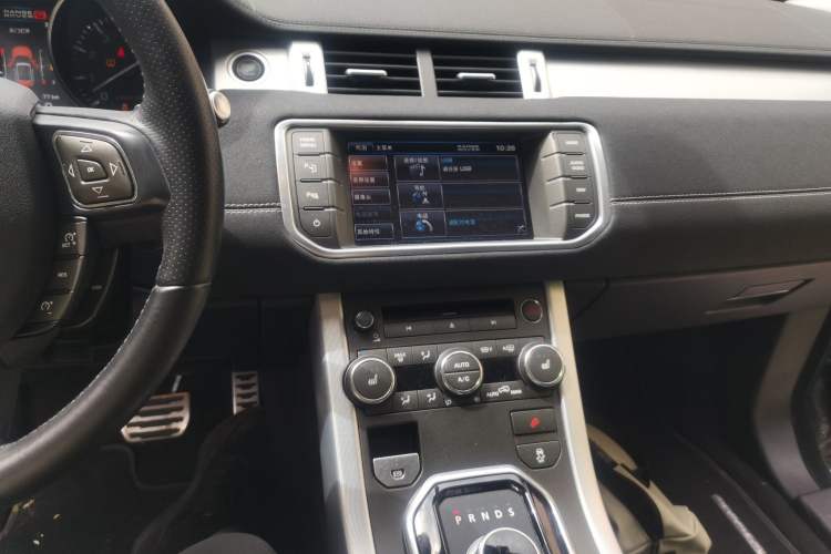 Used Land Rover Range Evoque 2013 2.0T 3-Door Ignite Edition Audio And AC Panel