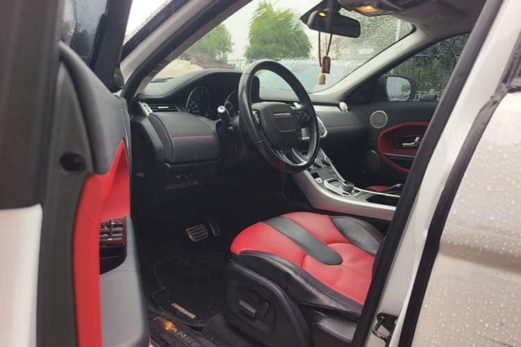 Used Land Rover Range Evoque 2013 2.0T 5-Door Ignite Edition Driver Seat