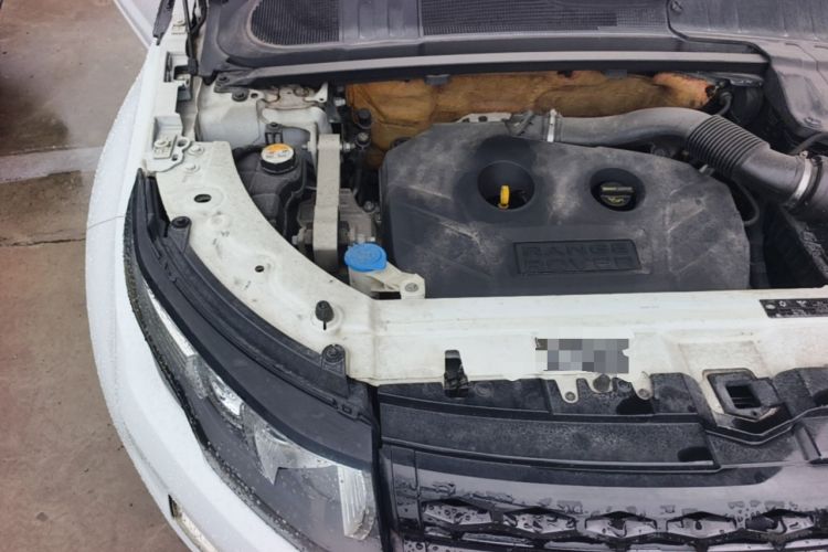 Used Land Rover Range Evoque 2013 2.0T 5-Door Ignite Edition Engine Bay Right