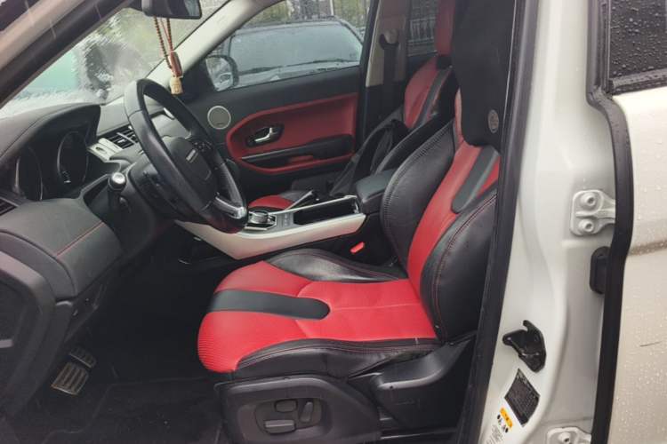 Used Land Rover Range Evoque 2013 2.0T 5-Door Ignite Edition Left Front Seat