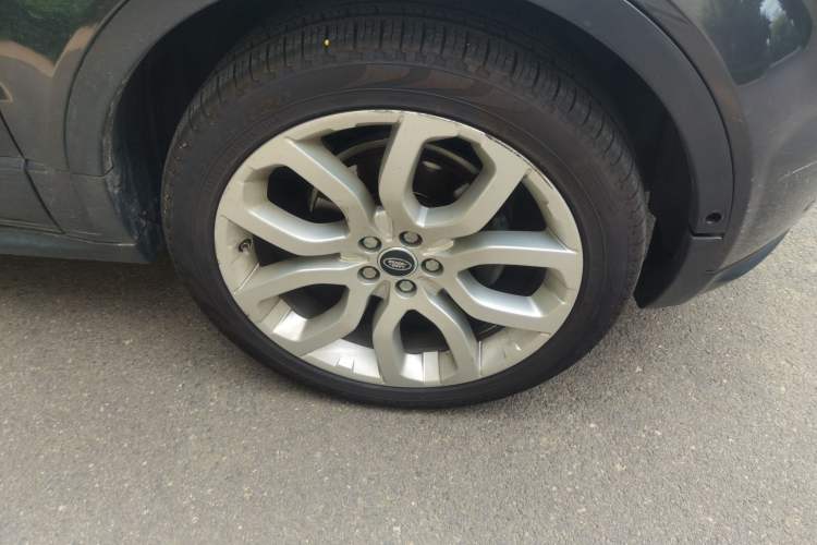 Used Land Rover Range Evoque 2013 2.0T 3-Door Ignite Edition Right Front Wheel Hub