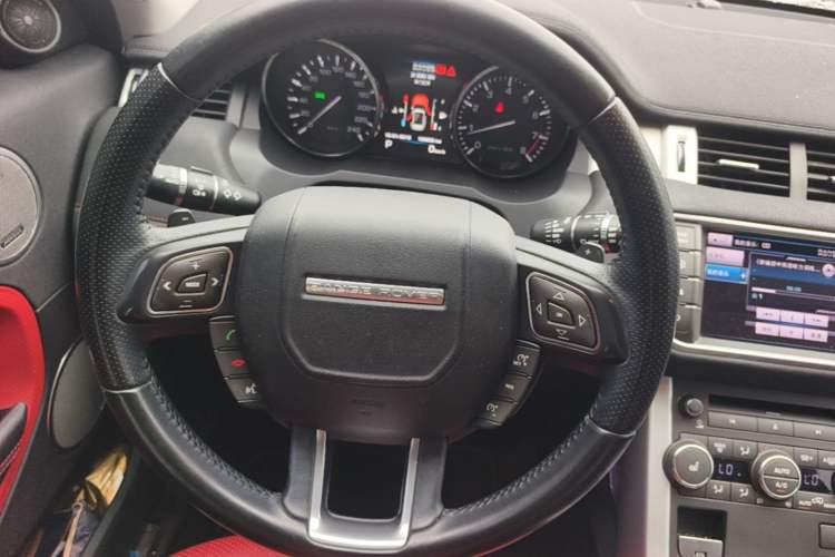 Used Land Rover Range Evoque 2013 2.0T 5-Door Ignite Edition Steering Wheel