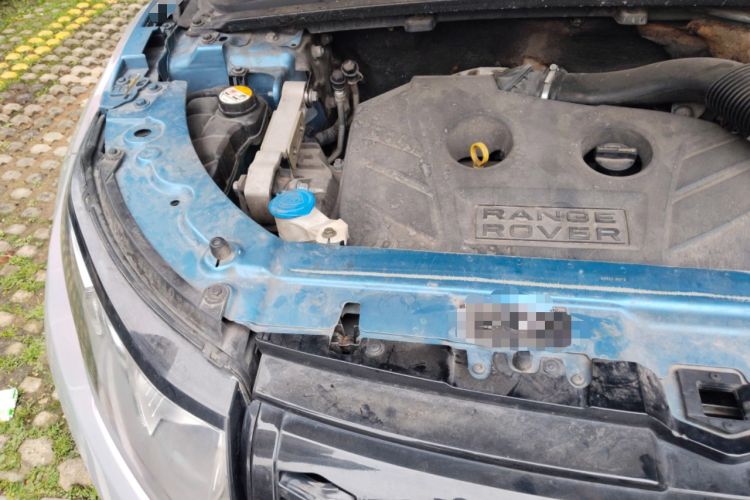 Used Land Rover Range Evoque 2013 2.0T 5-Door Ignite Edition Engine Bay Right