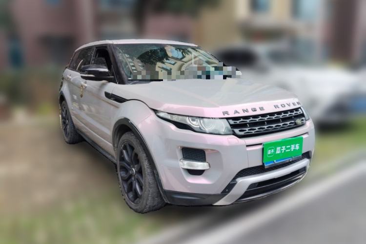 Used Land Rover Range Evoque 2013 2.0T 5-Door Ignite Edition Front Right 45 Deg