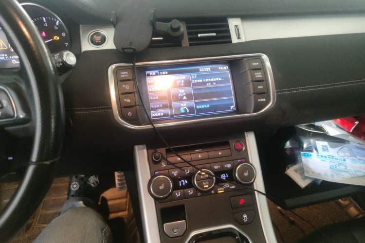 Used Land Rover Range Evoque 2013 2.0T 5-Door Ignite Edition Audio And AC Panel
