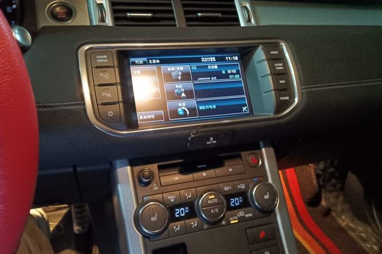 Used Land Rover Range Evoque 2013 2.0T 5-Door Ignite Edition Audio And AC Panel