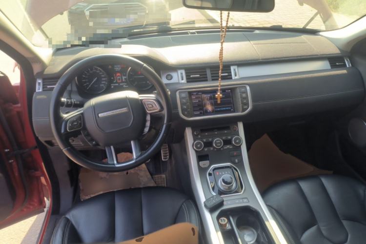 Used Land Rover Range Evoque 2013 2.0T 5-Door Ignite Edition Center Console