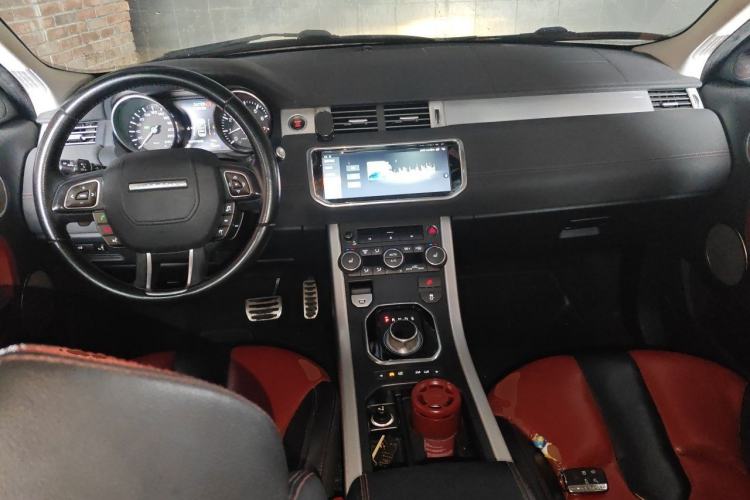 Used Land Rover Range Evoque 2013 2.0T 5-Door Ignite Edition Center Console