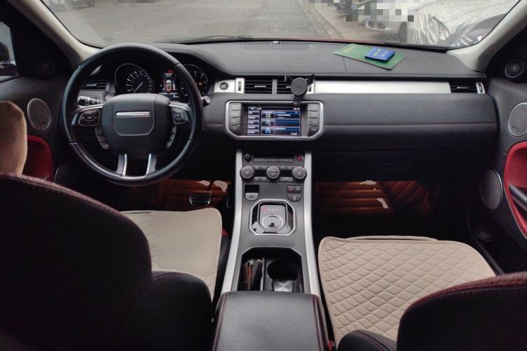 Used Land Rover Range Evoque 2013 2.0T 5-Door Ignite Edition Center Console