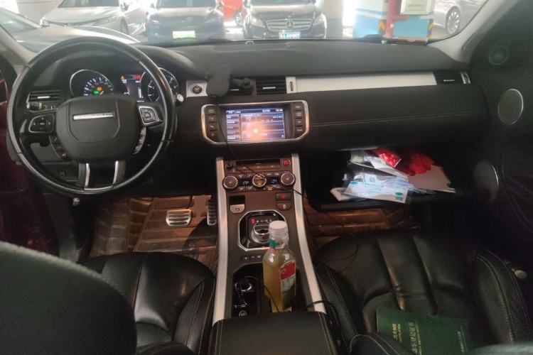 Used Land Rover Range Evoque 2013 2.0T 5-Door Ignite Edition Center Console
