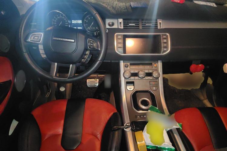 Used Land Rover Range Evoque 2013 2.0T 5-Door Ignite Edition Center Console