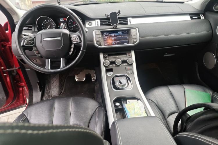 Used Land Rover Range Evoque 2013 2.0T 5-Door Ignite Edition Center Console