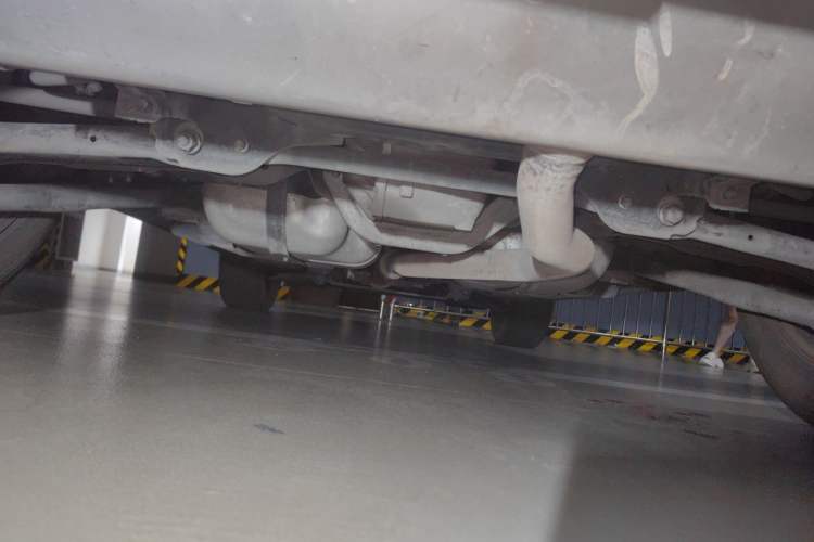 Used Land Rover Range Evoque 2013 2.0T 5-Door Yaozhen Edition Chassis Rear