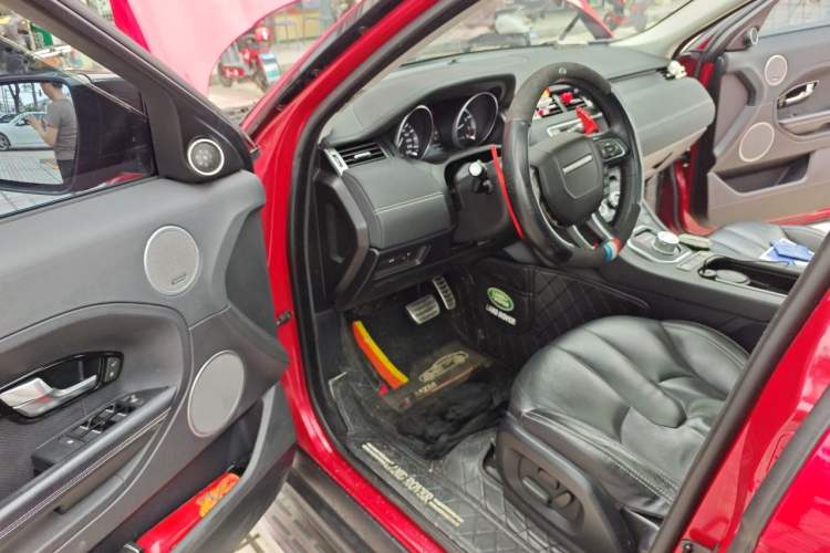 Used Land Rover Range Evoque 2013 2.0T 5-Door Ignite Edition Driver Seat
