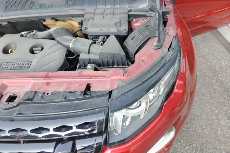Used Land Rover Range Evoque 2013 2.0T 5-Door Ignite Edition Engine Bay Left