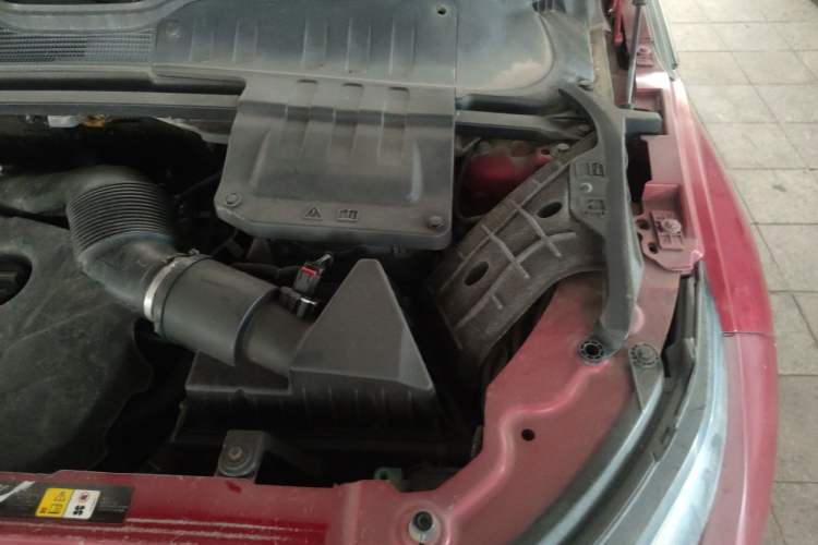 Used Land Rover Range Evoque 2013 2.0T 5-Door Ignite Edition Engine Bay Left
