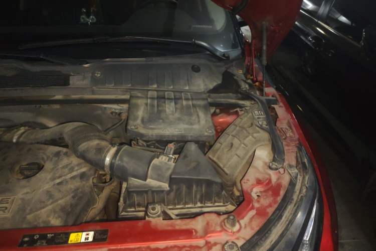 Used Land Rover Range Evoque 2013 2.0T 5-Door Ignite Edition Engine Bay Left