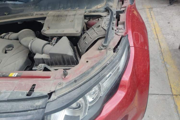 Used Land Rover Range Evoque 2013 2.0T 5-Door Ignite Edition Engine Bay Left