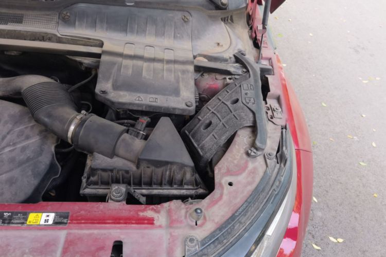 Used Land Rover Range Evoque 2013 2.0T 5-Door Ignite Edition Engine Bay Left