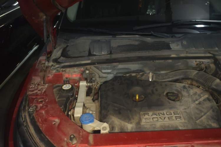 Used Land Rover Range Evoque 2013 2.0T 5-Door Ignite Edition Engine Bay Right
