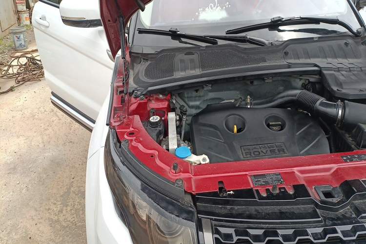 Used Land Rover Range Evoque 2013 2.0T 3-Door YAOZHI Edition Engine Bay Right