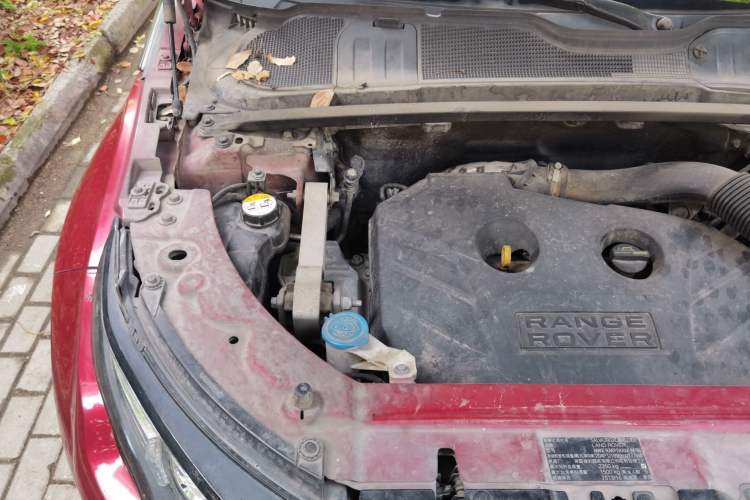 Used Land Rover Range Evoque 2013 2.0T 5-Door Ignite Edition Engine Bay Right