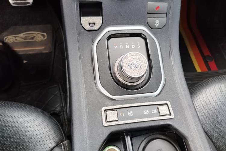 Used Land Rover Range Evoque 2013 2.0T 5-Door Ignite Edition Gear Lever