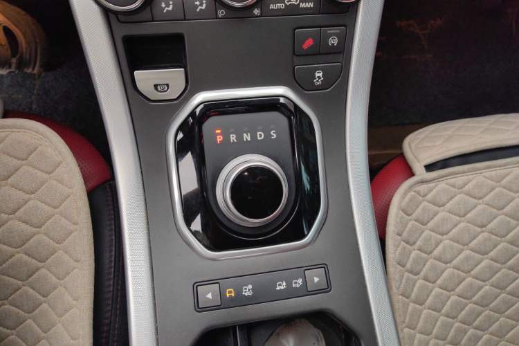 Used Land Rover Range Evoque 2013 2.0T 5-Door Ignite Edition Gear Lever