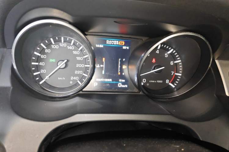 Used Land Rover Range Evoque 2013 2.0T 5-Door Ignite Edition Instrument Cluster