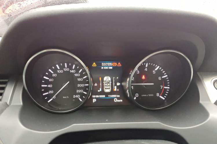Used Land Rover Range Evoque 2013 2.0T 5-Door Ignite Edition Instrument Cluster