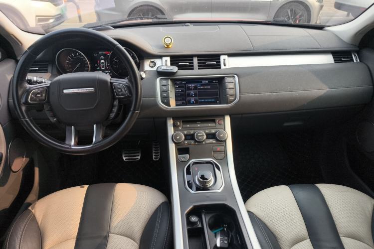 Used Land Rover Range Evoque 2013 2.0T 5-Door Ignite Edition Interior 2
