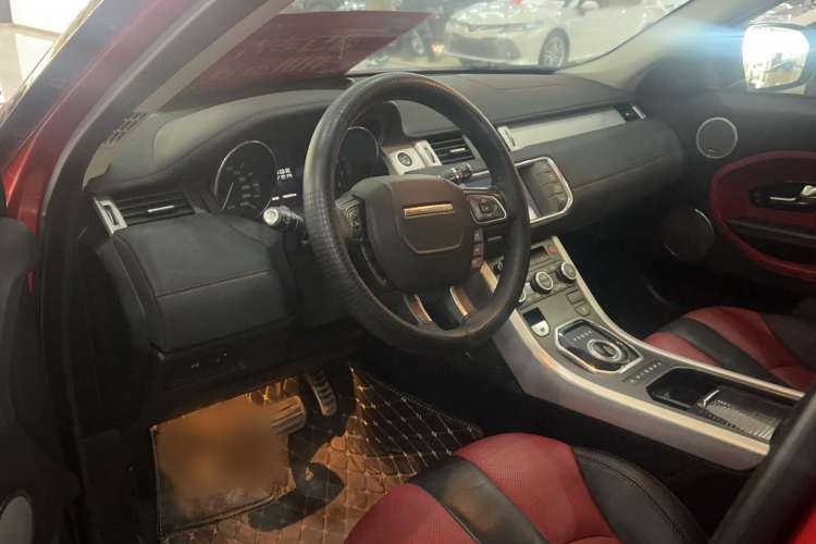 Used Land Rover Range Evoque 2013 2.0T 5-Door YAOZHI Edition Interior 3