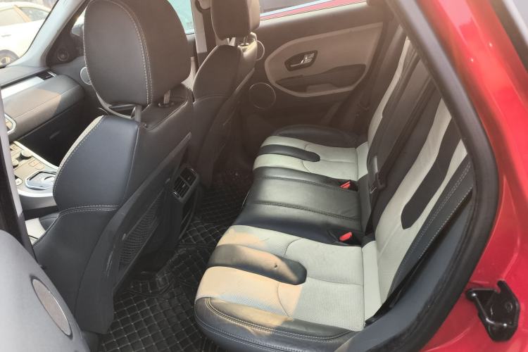 Used Land Rover Range Evoque 2013 2.0T 5-Door Ignite Edition Interior 4