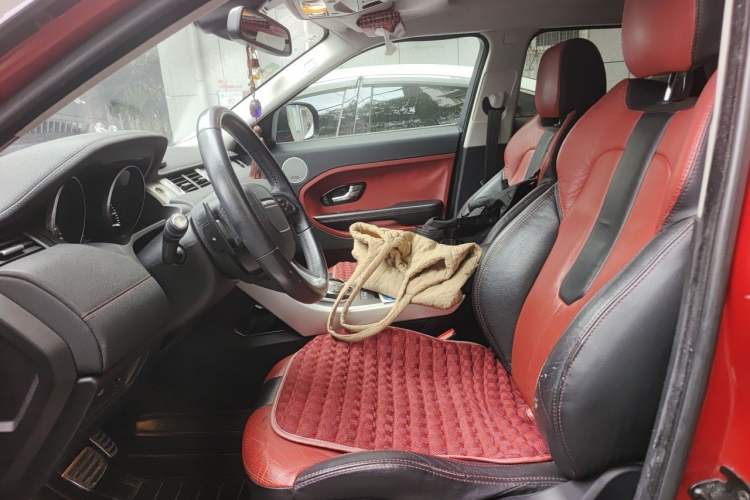 Used Land Rover Range Evoque 2013 2.0T 5-Door Ignite Edition Left Front Seat